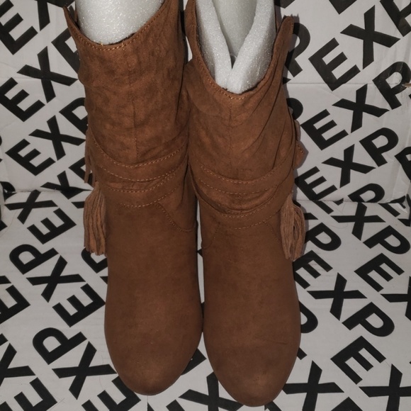 Express  boots - Picture 2 of 6